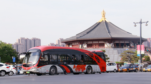 “五一”假期，洛陽(yáng)公交人用奉獻(xiàn)堅(jiān)守