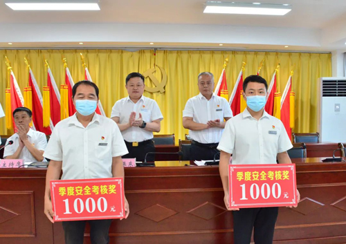 洛陽(yáng)公交集團(tuán)開(kāi)展第二季度安全警示教育